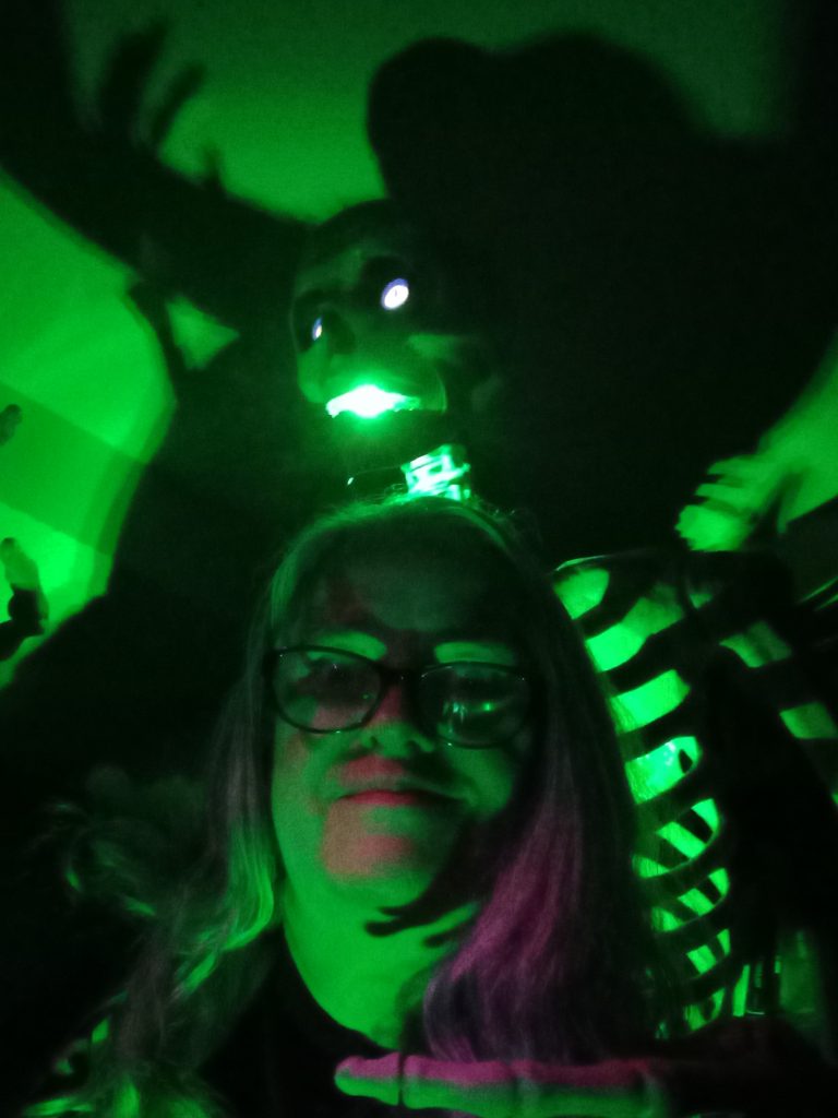 Halloween Haunts: HAVE A BLUETOOTH HALLOWEEN